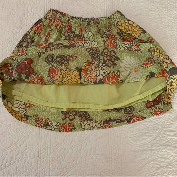 Peek skirt - Picture 2 of 2